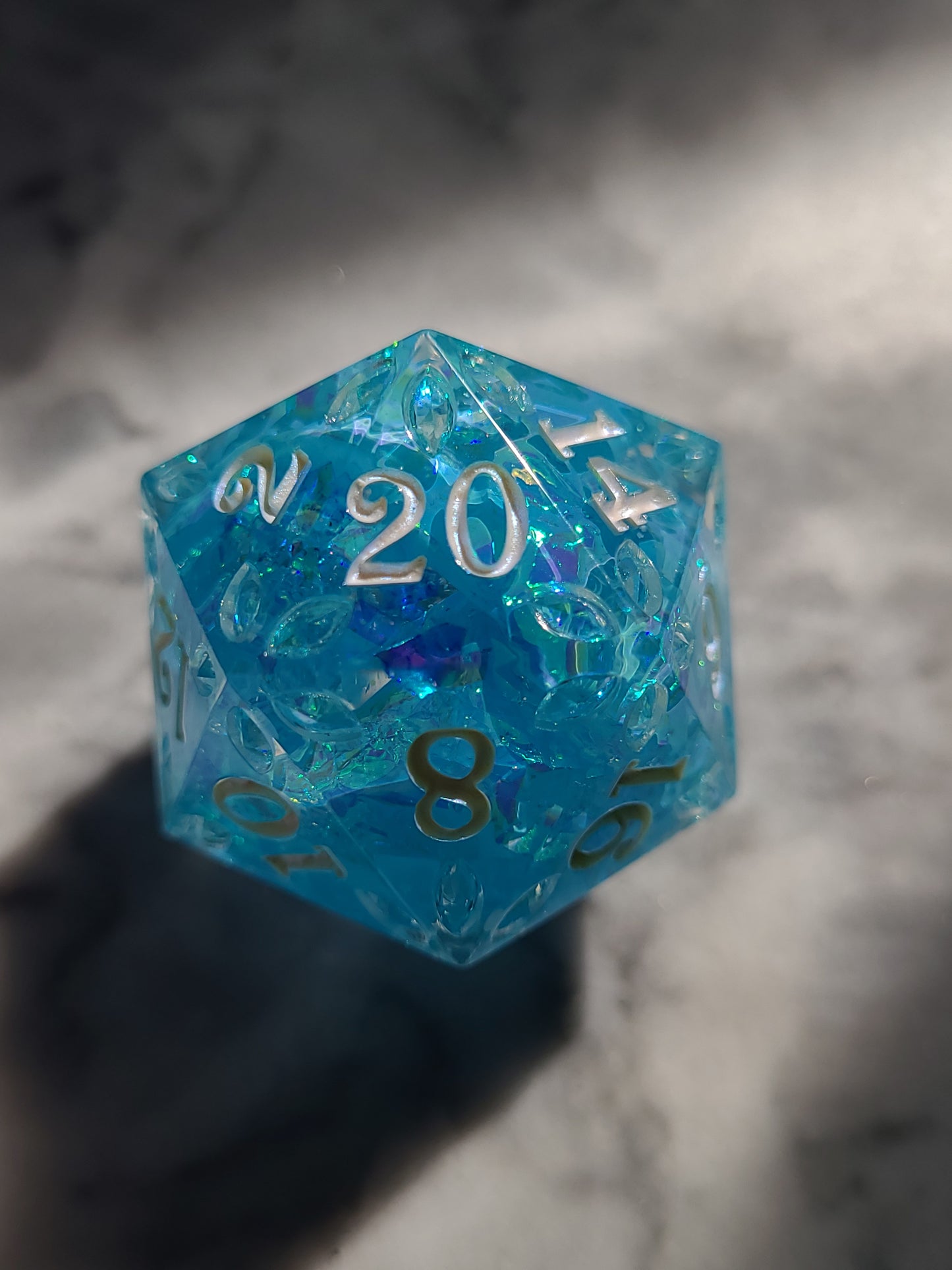 Gemburst: Mystic Ocean D20, 28mm