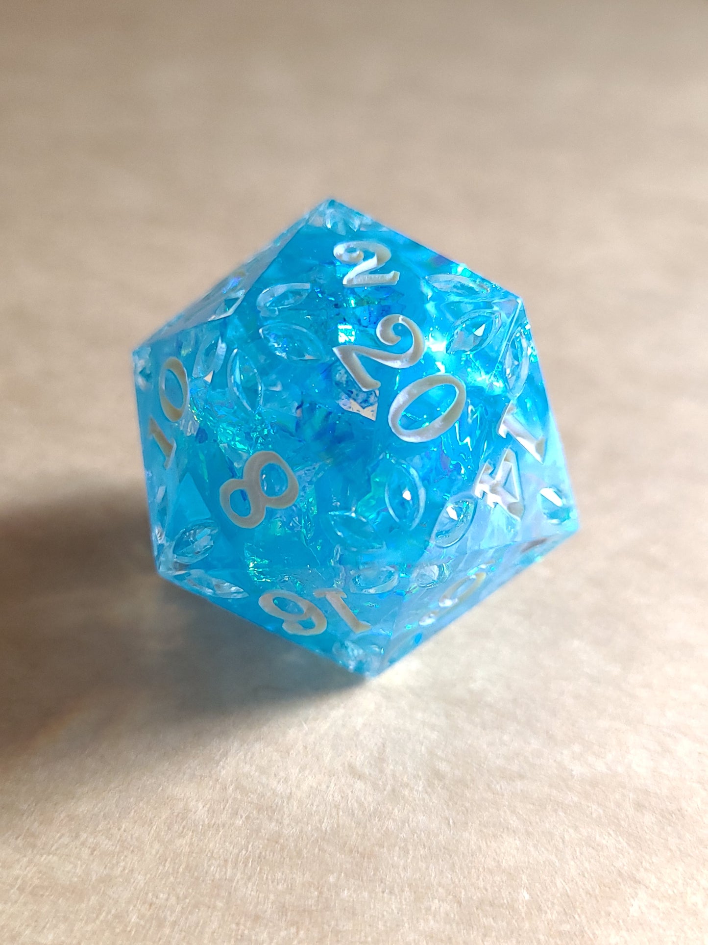 Gemburst: Mystic Ocean D20, 28mm