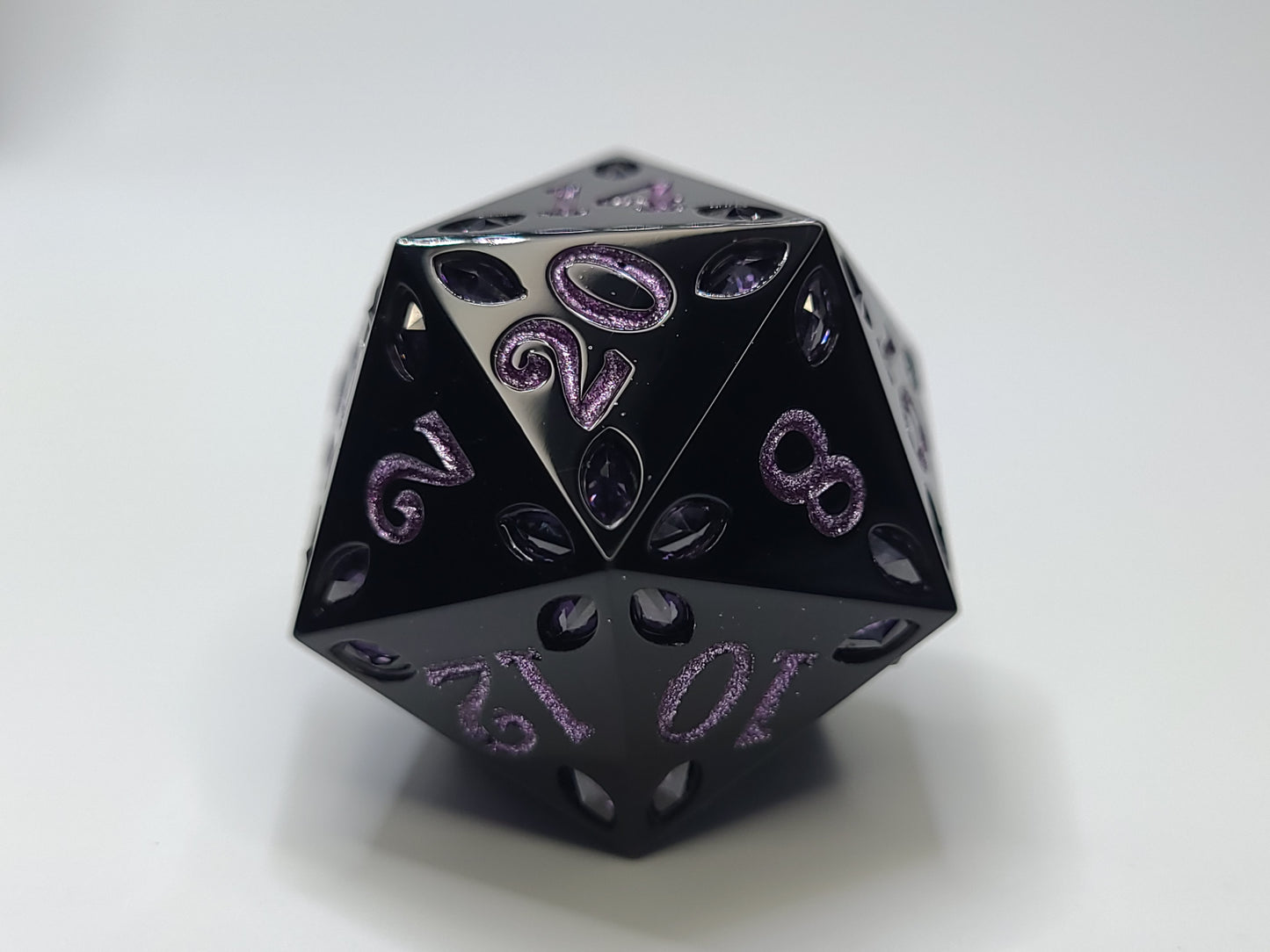 Gemburst: Eclipse (Violet) D20, 28mm