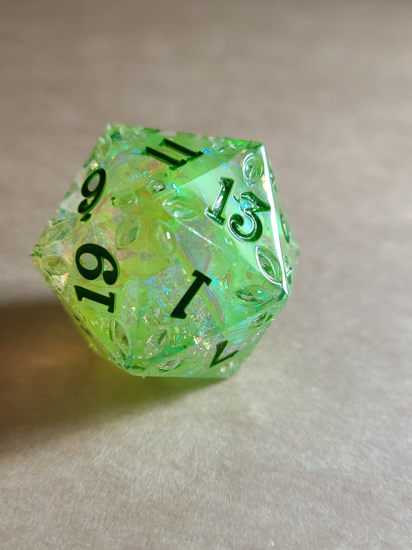 Gemburst: Verdant Rebirth D20, 28mm