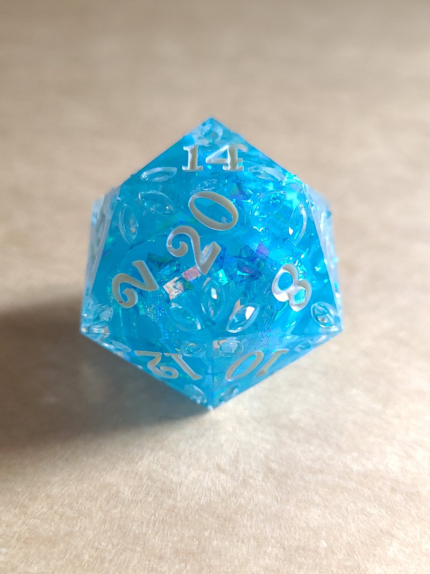Gemburst: Mystic Ocean D20, 28mm