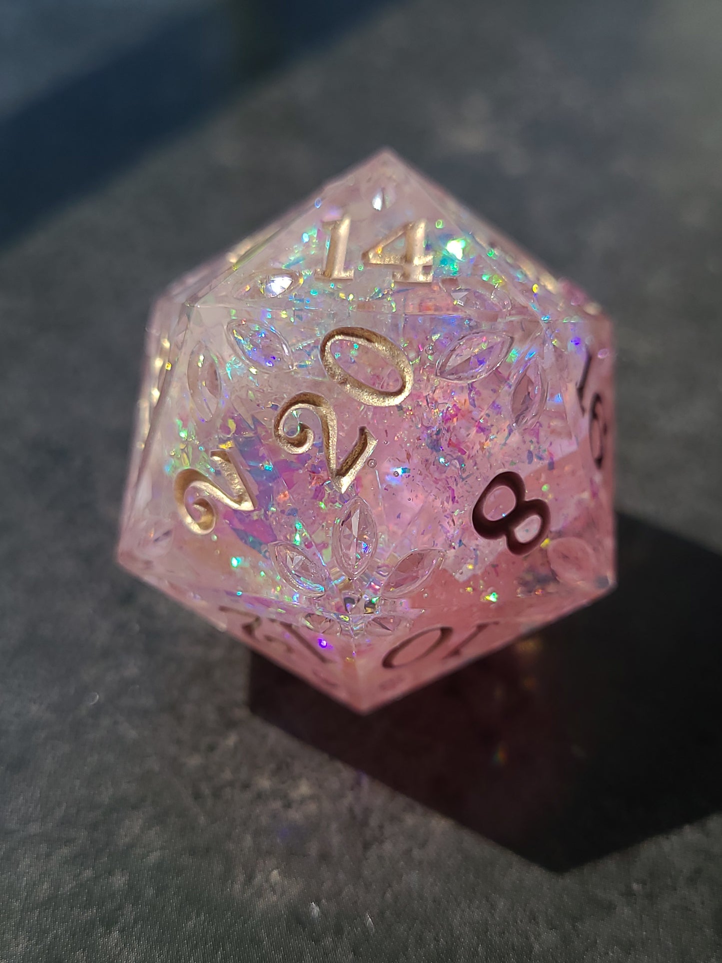 Gemburst: Feywild Quartz D20, 28mm