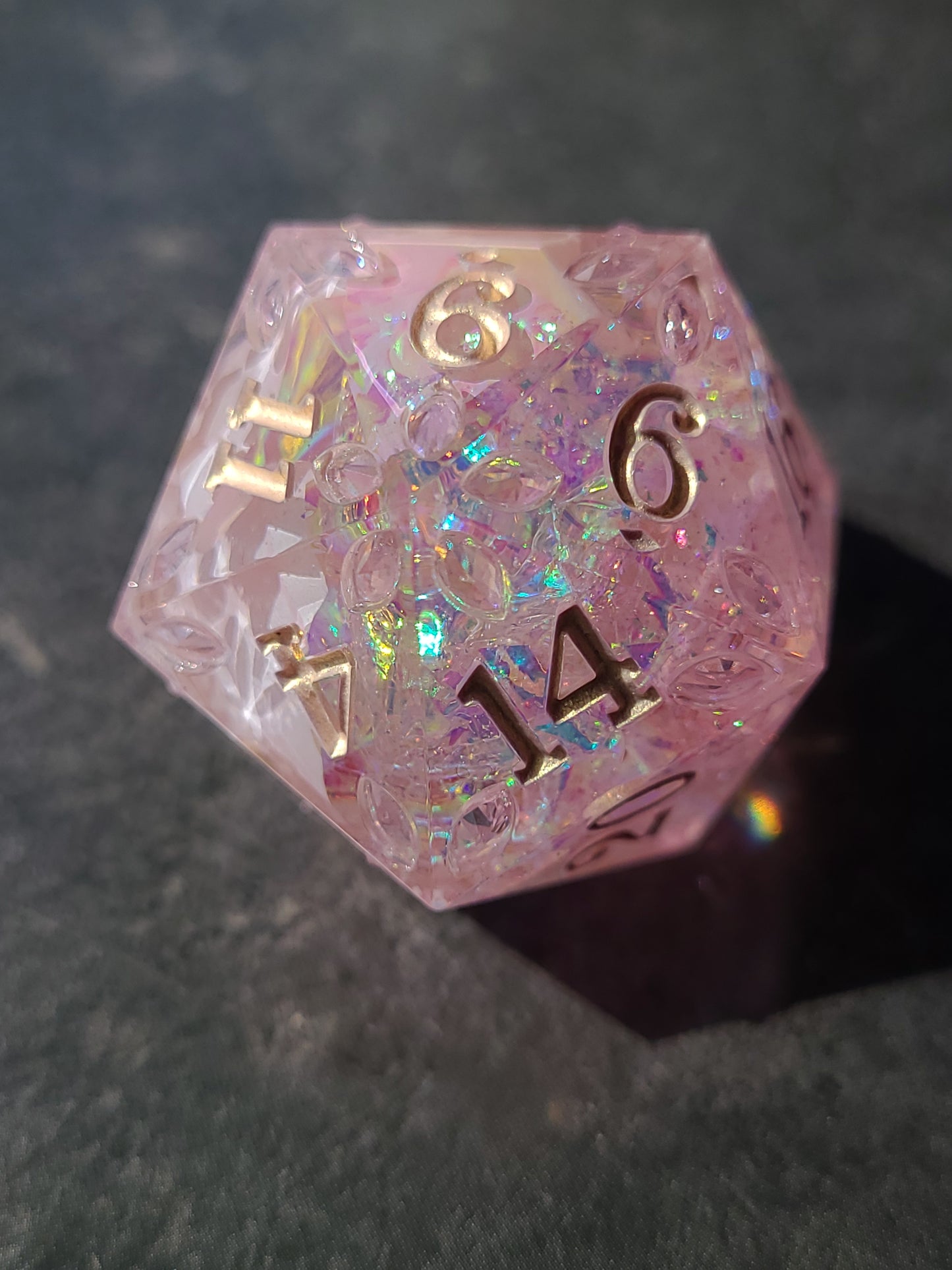 Gemburst: Feywild Quartz D20, 28mm