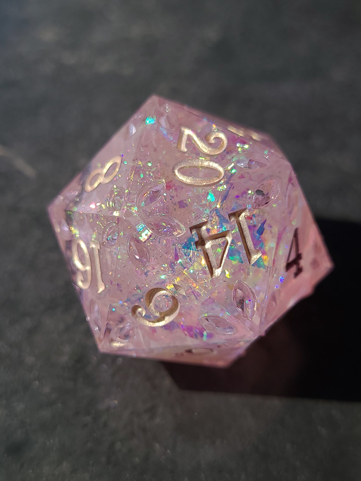 Gemburst: Feywild Quartz D20, 28mm